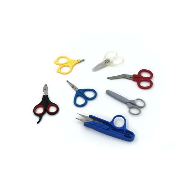 7626 mini scissors for cutting and designing purposes by student and all etc. (Moq :-100)